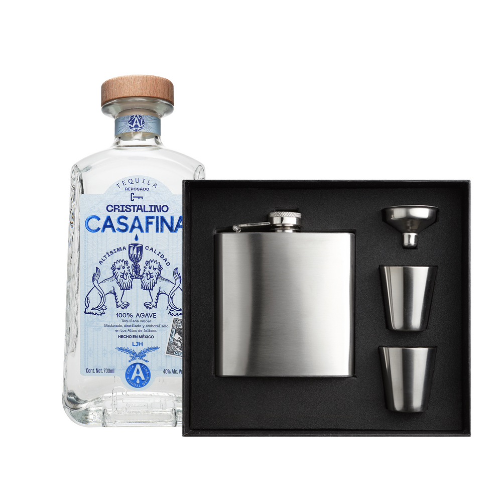Tequila Casafina Reposado Cristalino 700 ml y 1 Licorera de Regalo