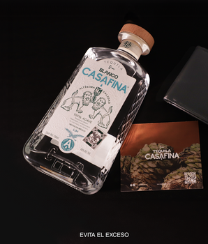 Tequila Casafina Blanco 700 ml 1 Cartera Negra de Regalo